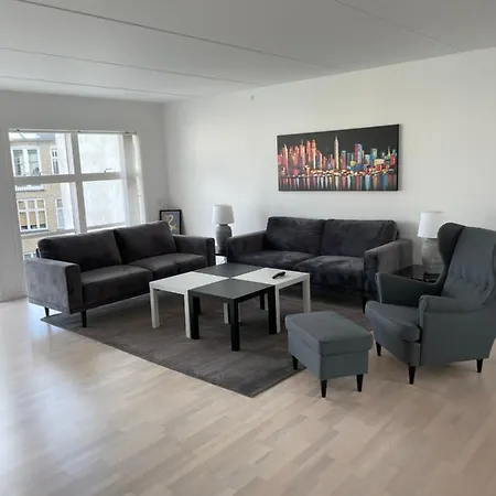 Lux Apartment, 2 Full Bathrooms